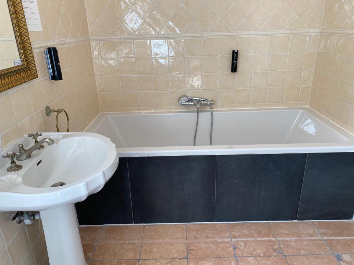 Boutique Hotel Puur Zee - Adults Only Вайк ан Зее Екстериор снимка