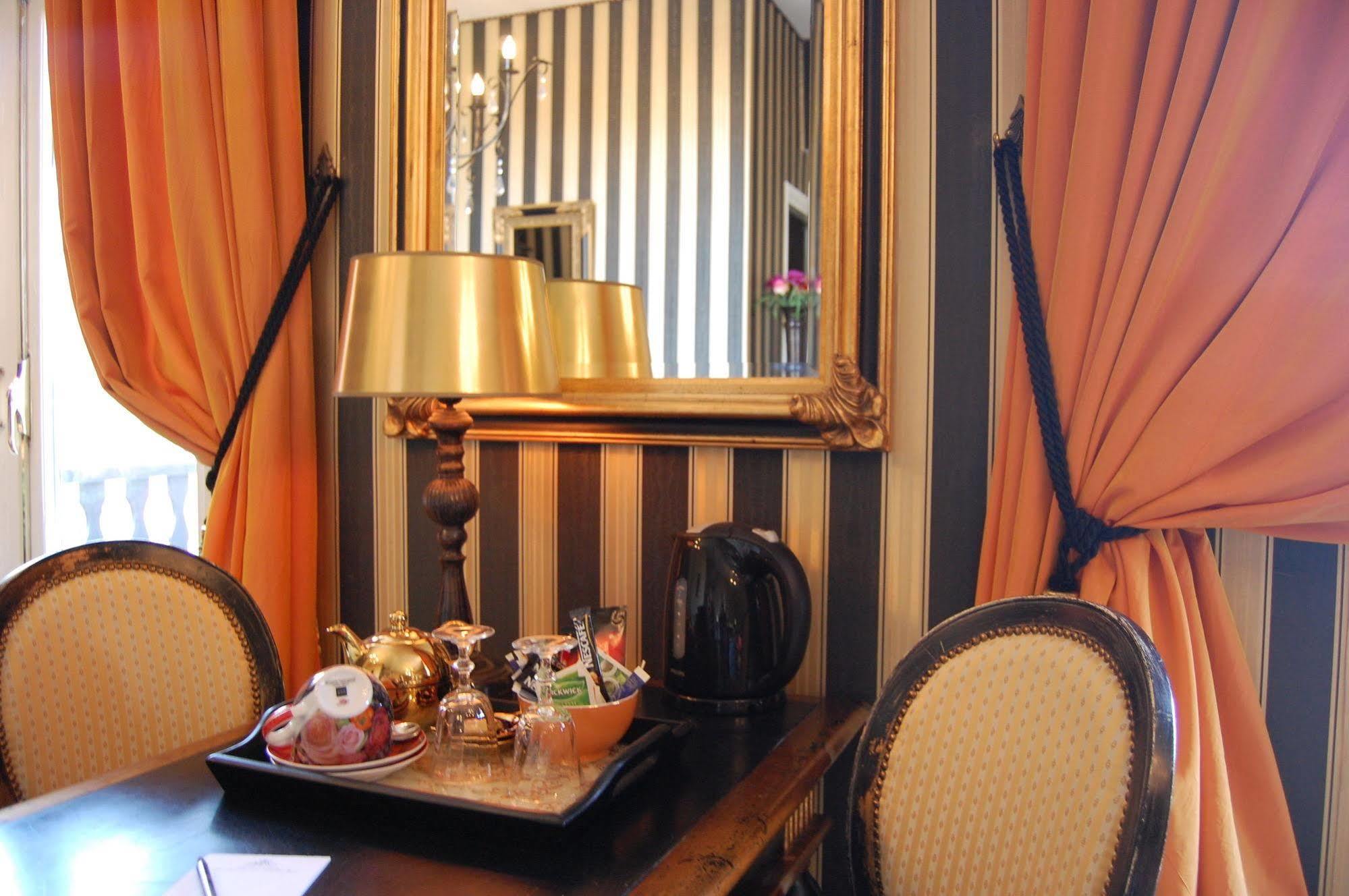 Boutique Hotel Puur Zee - Adults Only Вайк ан Зее Екстериор снимка