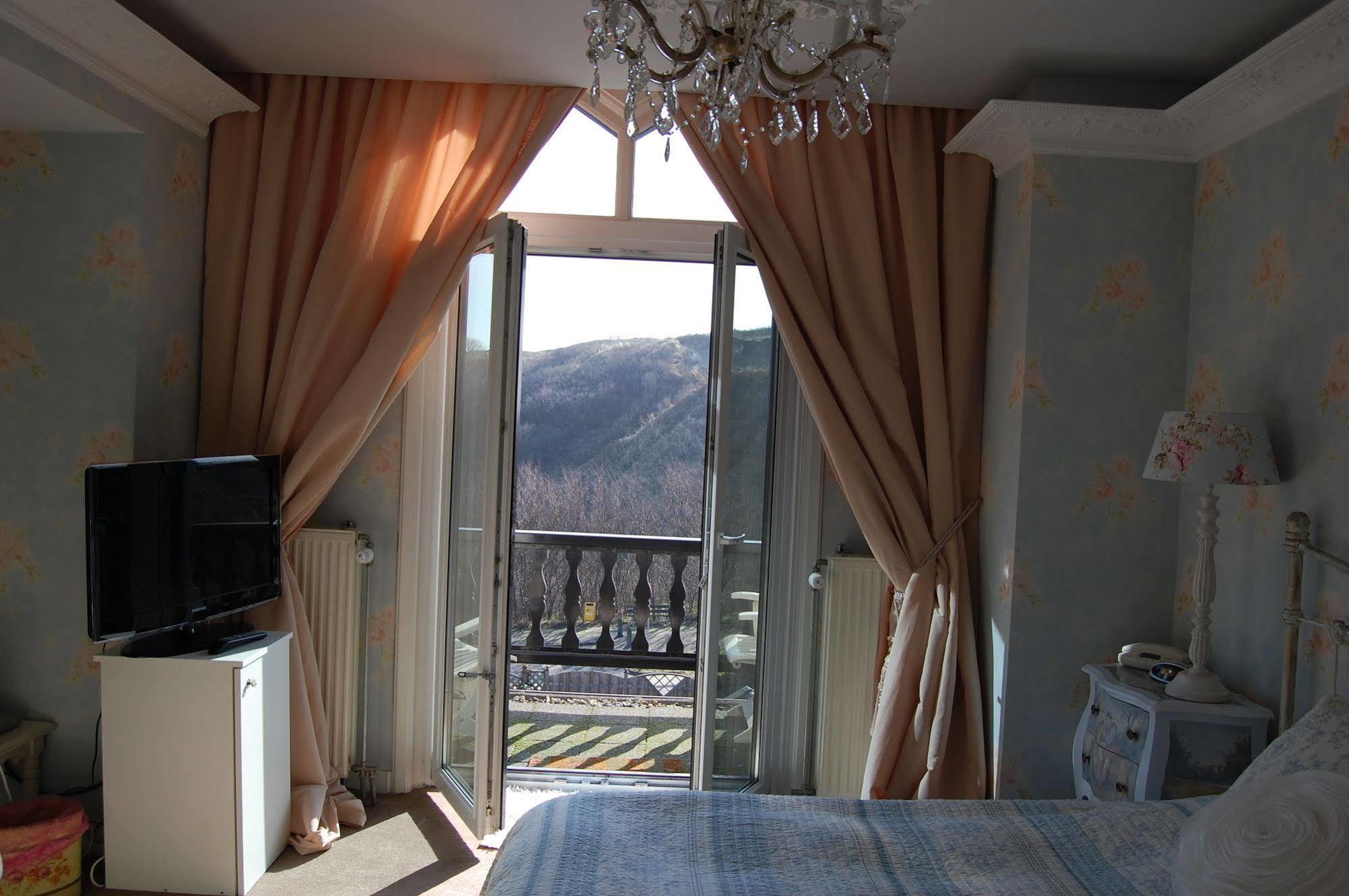 Boutique Hotel Puur Zee - Adults Only Вайк ан Зее Екстериор снимка
